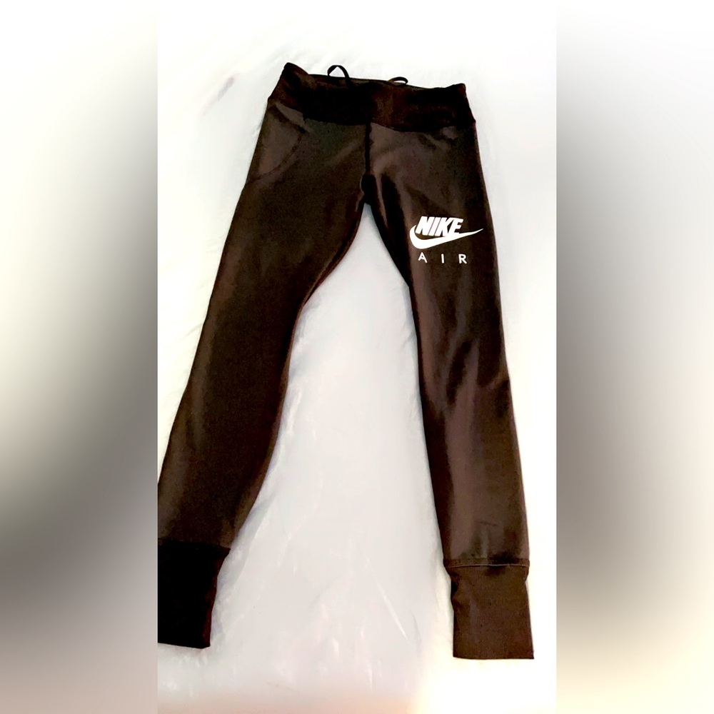 NIKE leggings. Worn only a handful of times, always hung to dry.